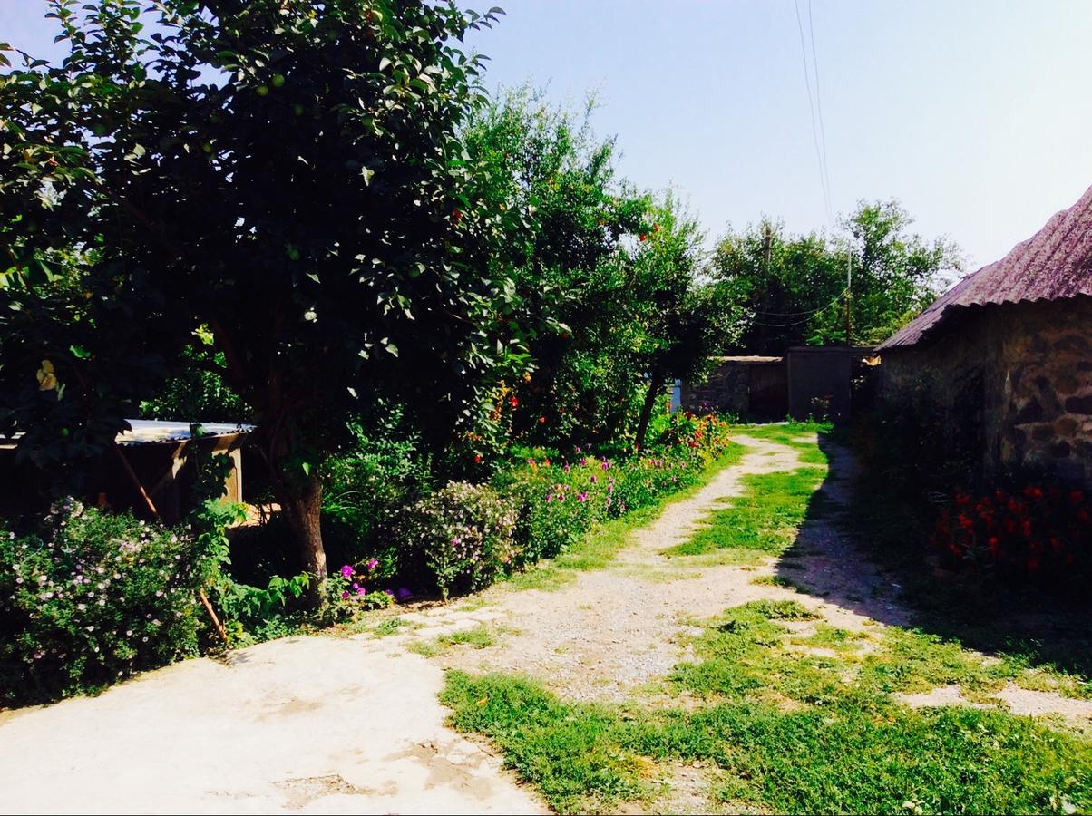 House On Ashiq Cuma Street 8 Bed & Breakfast Sheki Exterior photo